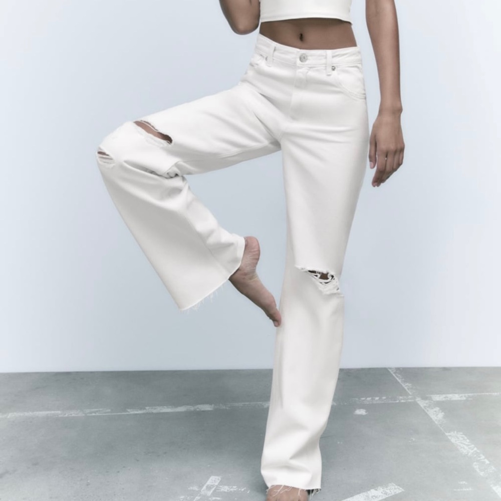 ZARA TRF RIPPED WIDE LEG JEANS